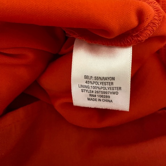 Francesca’s Jun & Ivy Red Romper w/ Scalloped Neckline - Picture 11 of 13